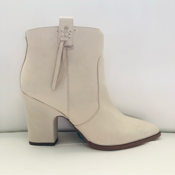 Sam Edelman Neomi Cream Pull-on Booties Sz 8 - Picture 14 of 15